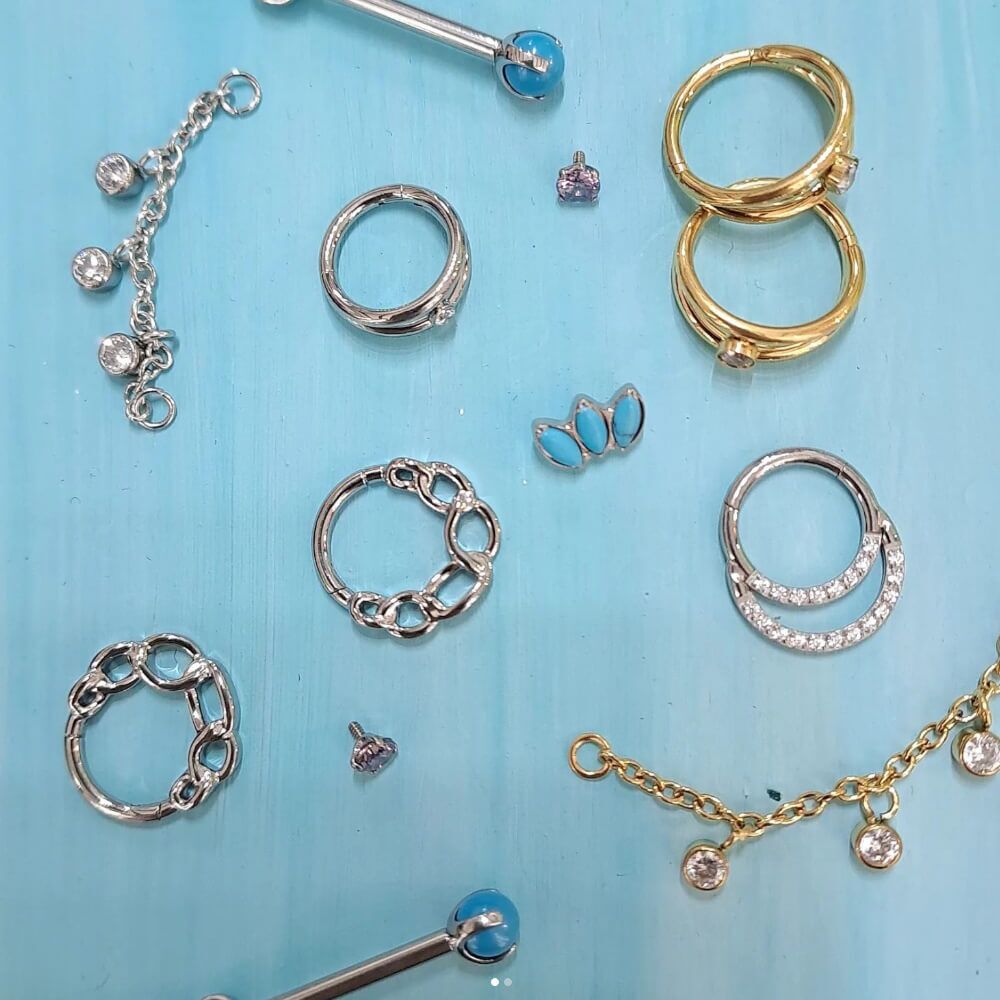 Gold Surgical Steel Attachments: Single Earring Connecting Chain With Hanging Gems