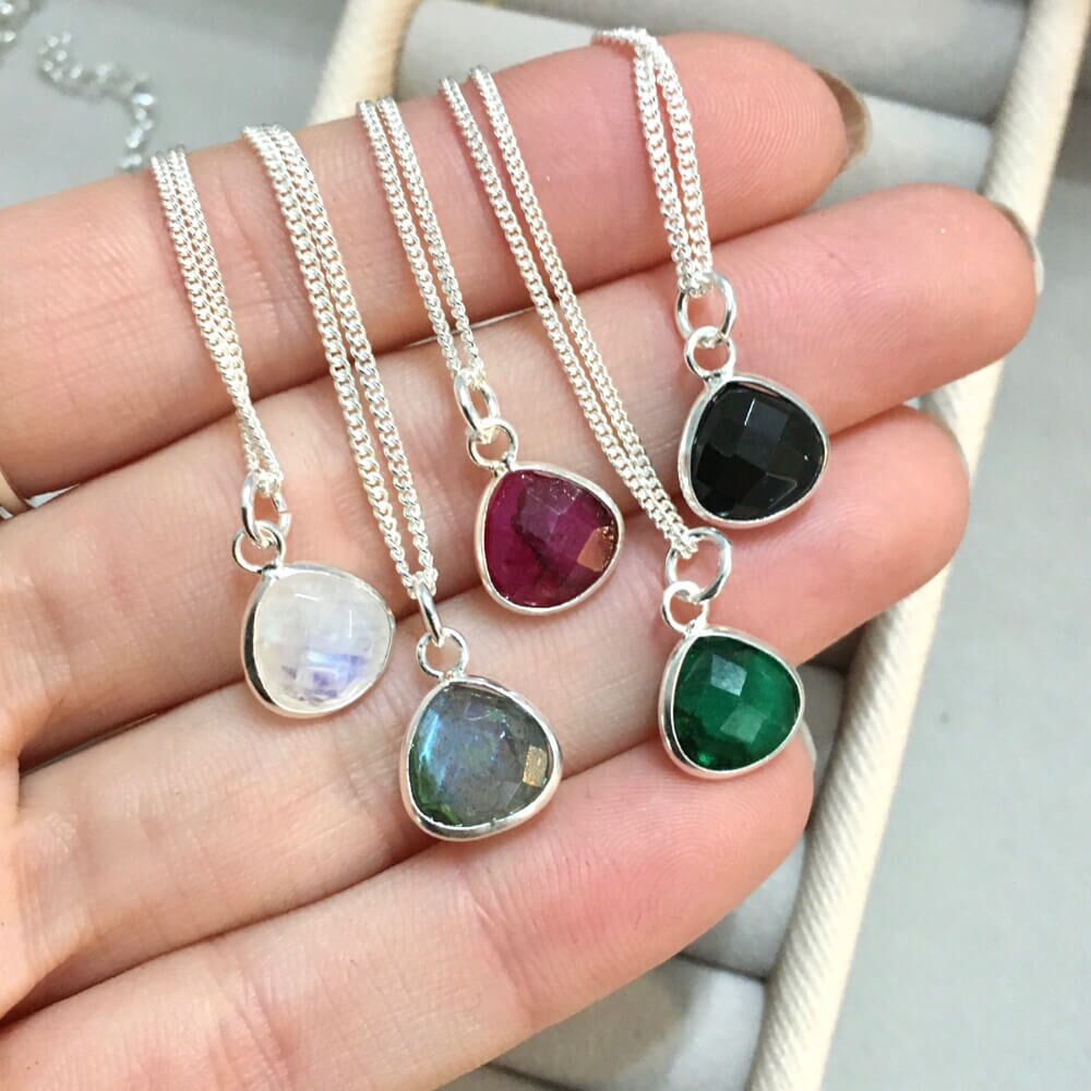 Simple Sterling Silver Jewellery: Golden Tiger's Eye Gemstone Pendant (N414)H)