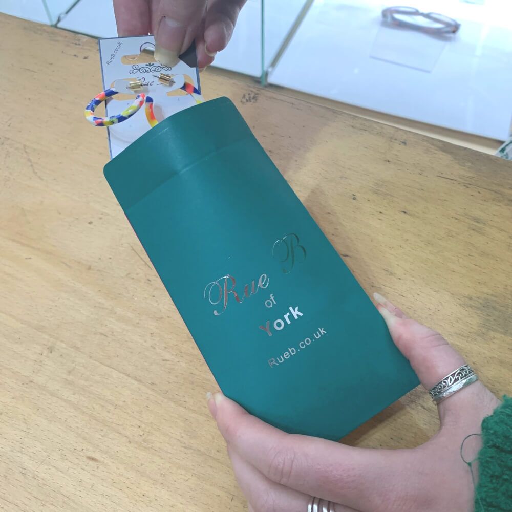 giftpackaging options available at Rue B