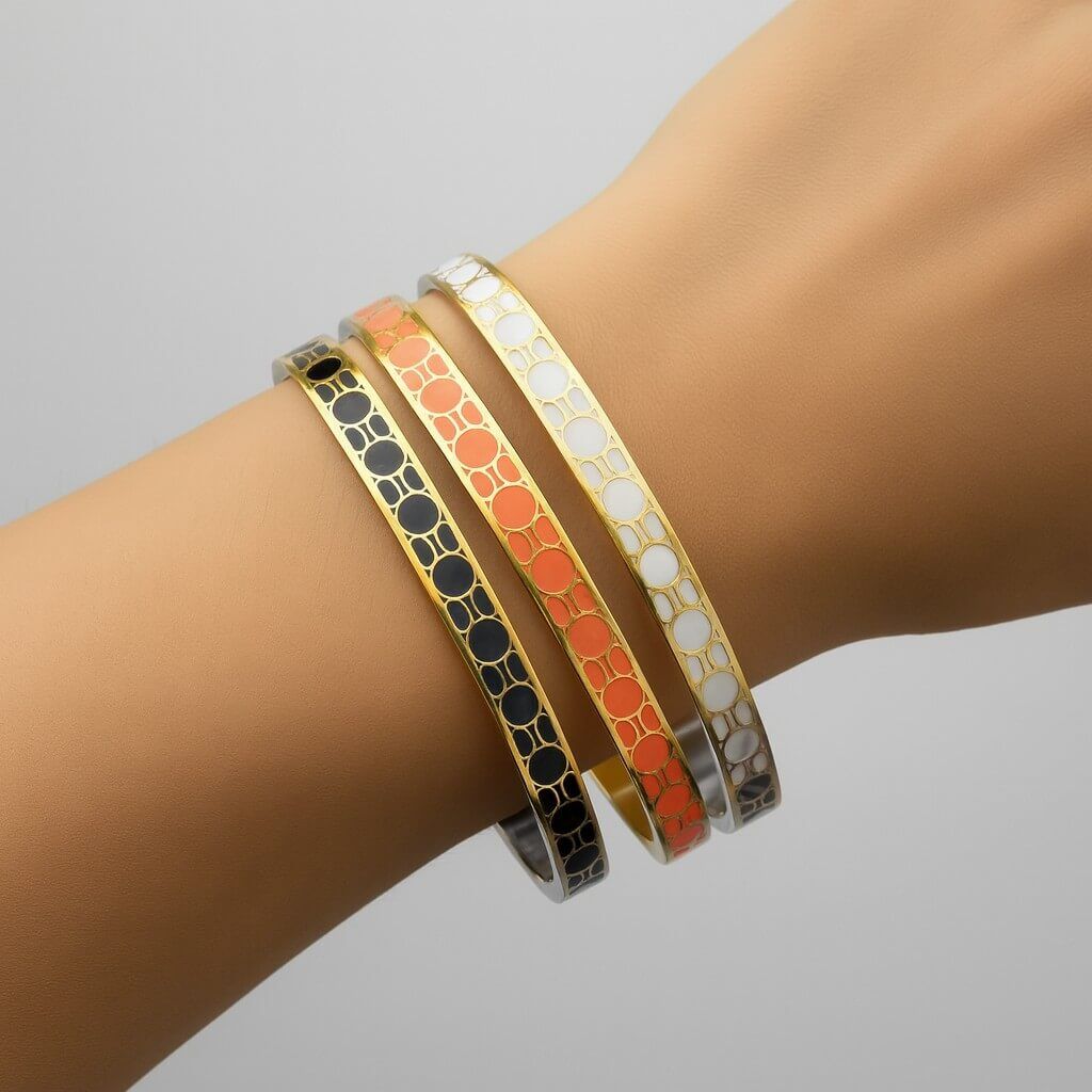 Blackand_Gold-bangle_RueB_enamel-steel-bangle