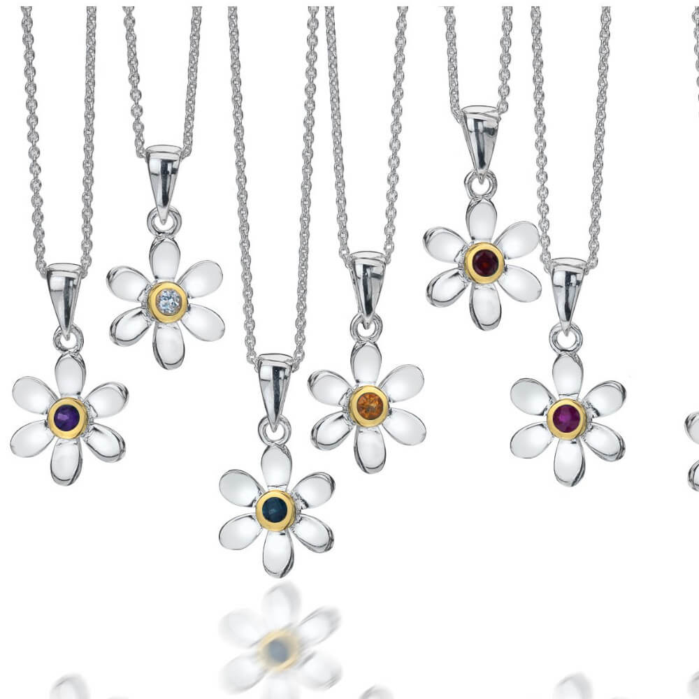 Pretty Sterling Silver and Gold Daisy Pendant with Purple Amethyst Centre (N134)D)
