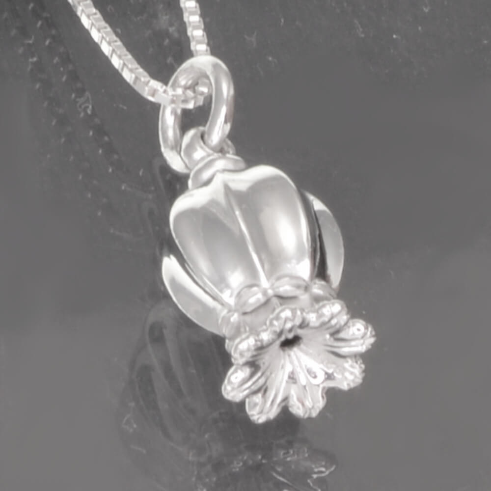 Simple Sterling Silver Jewellery: Small Poppy Seed Pod Pendant (N5)