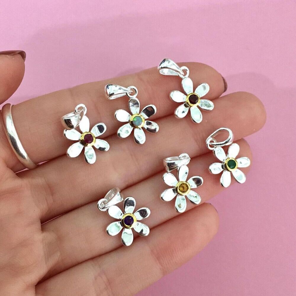 Pretty Sterling Silver and Gold Daisy Pendant with Ruby Gem Centre (N134)F)